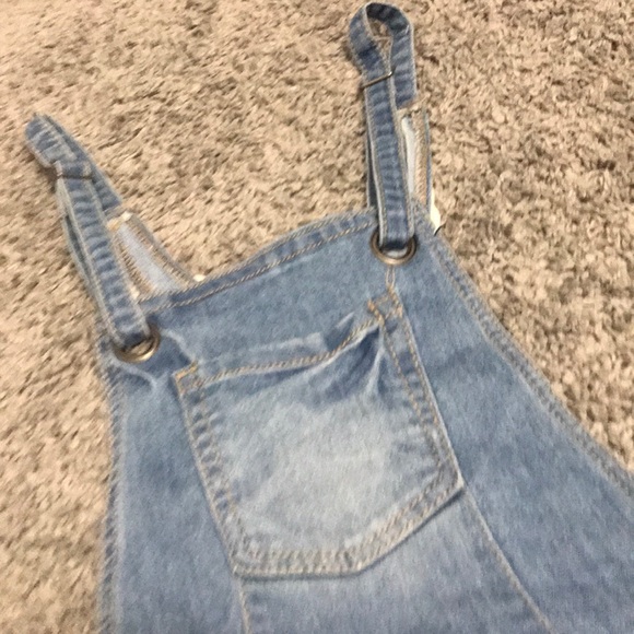 Denim Shorts Overalls - Picture 4 of 5